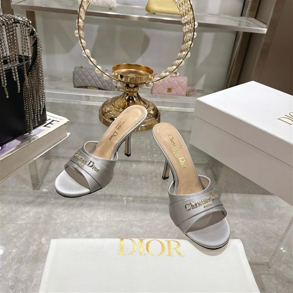 20251128184321641 250